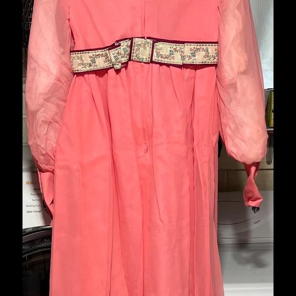 1971 Vintage Bonwit Teller formal custom dress w/original box and receipt. - Picture 7 of 7